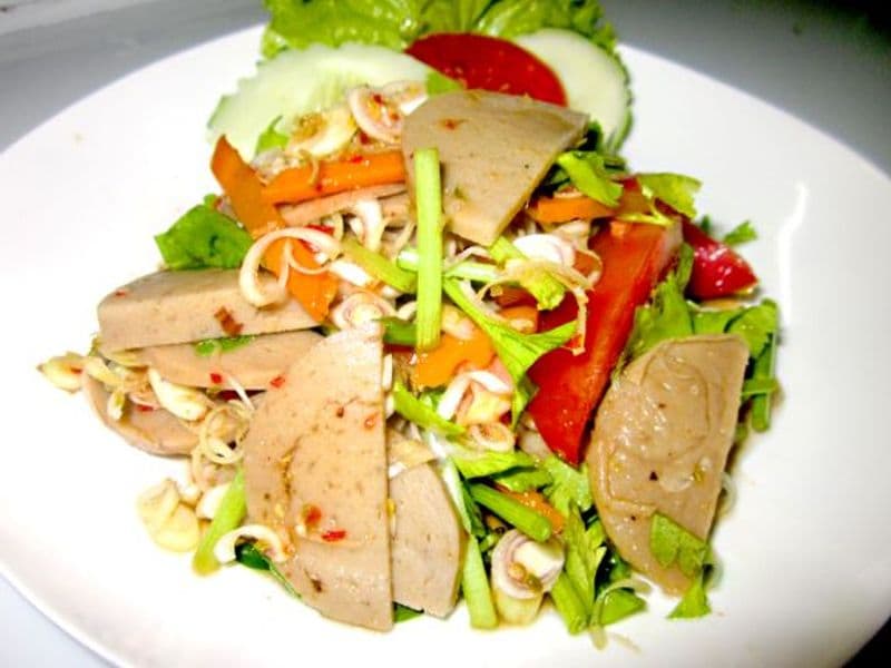 ยำหมูยอ