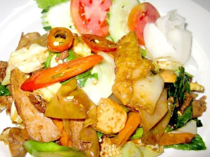 ก๋วยเตี๋ยวผัดขี้เมา ไก่