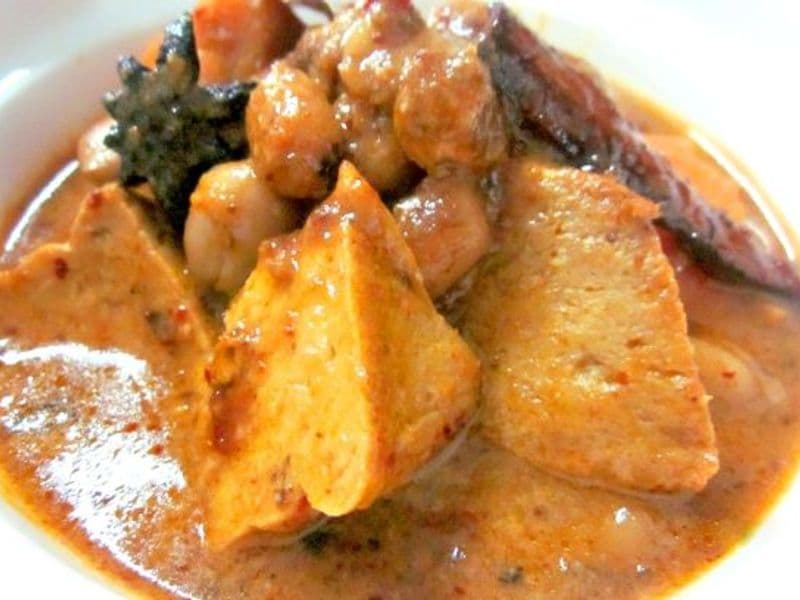 Massaman Tofu Chicken Curry