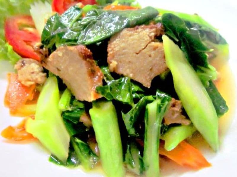 ผัดคะน้าปลาเค็ม