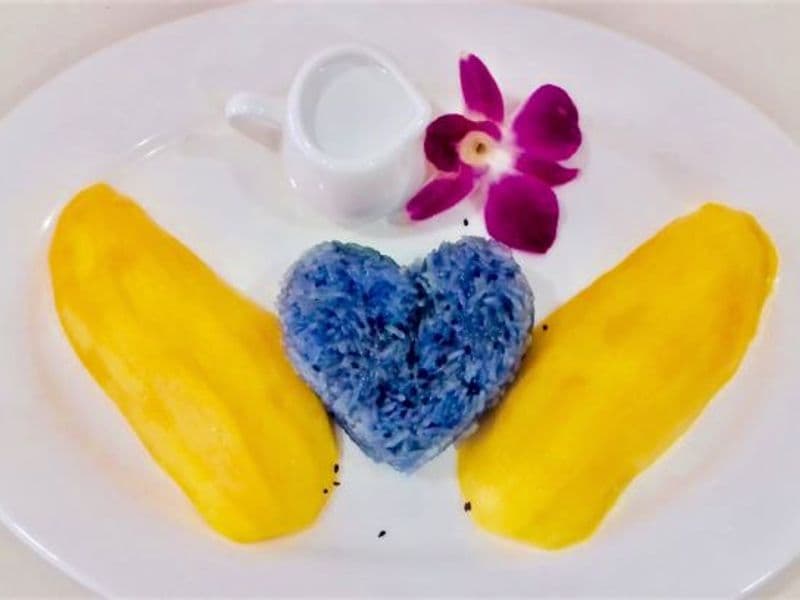 Fresh Mango with Sticky Rice